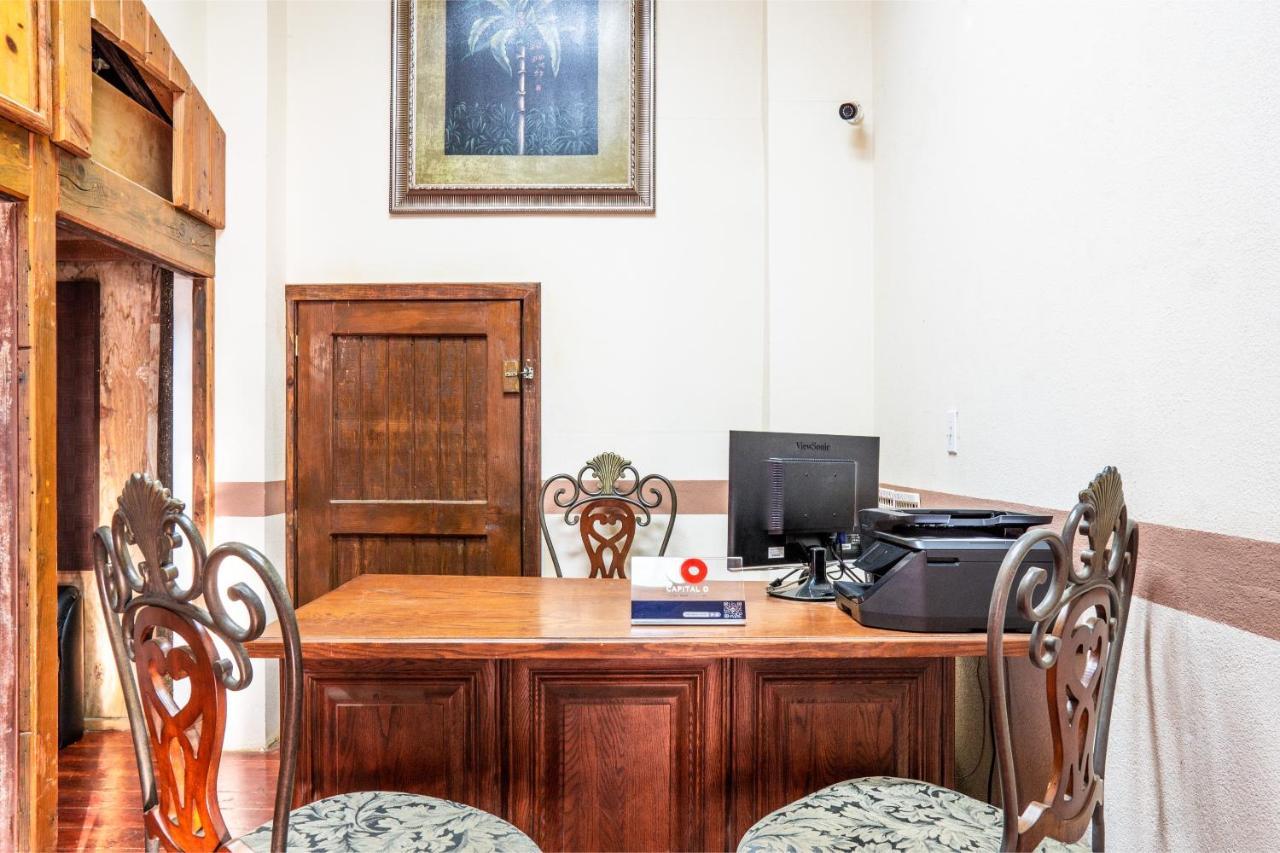 Capital O Hotel Villa Azura เตกาเต ภายนอก รูปภาพ